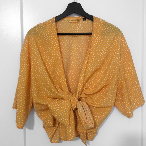 Front Tie Blouse - Picture 4 of 4